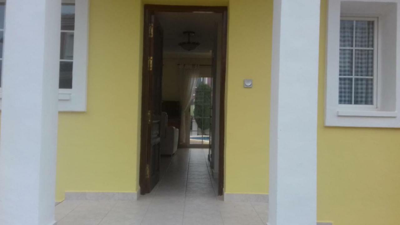 Nita Villa Altaona Golf Mosa Turquesa Banos y Mendigo Екстер'єр фото